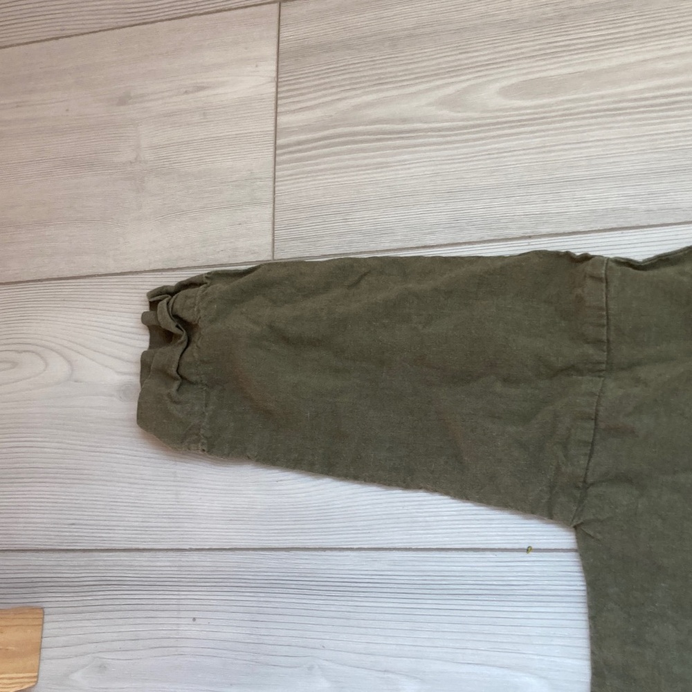 OLIVE linen top by Artemesia, S - Picture 10 of 11